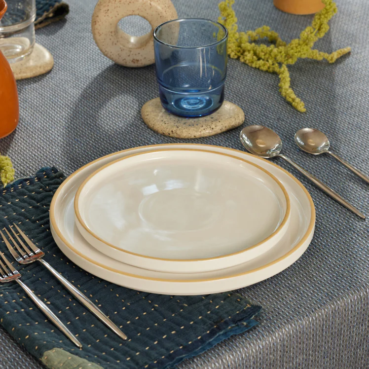 Dinner Plates - Image 3